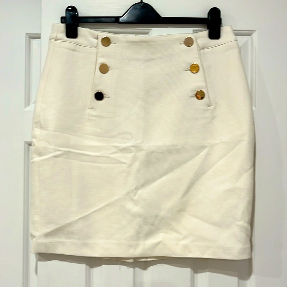 H&M pencil skirt. Off white. Gold button detail. Back zipper. Back slit.